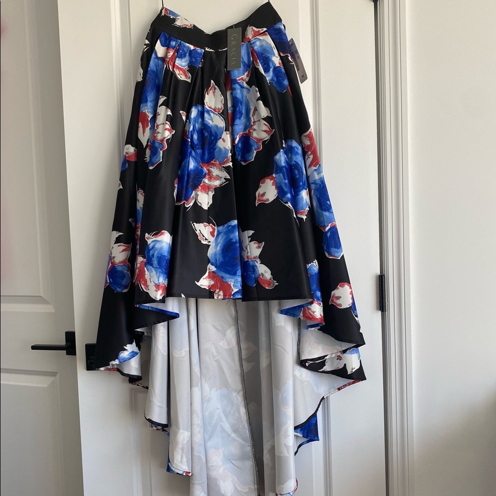 Gracia Black/Multicolor High Low Satin Finish Skirt Size Small